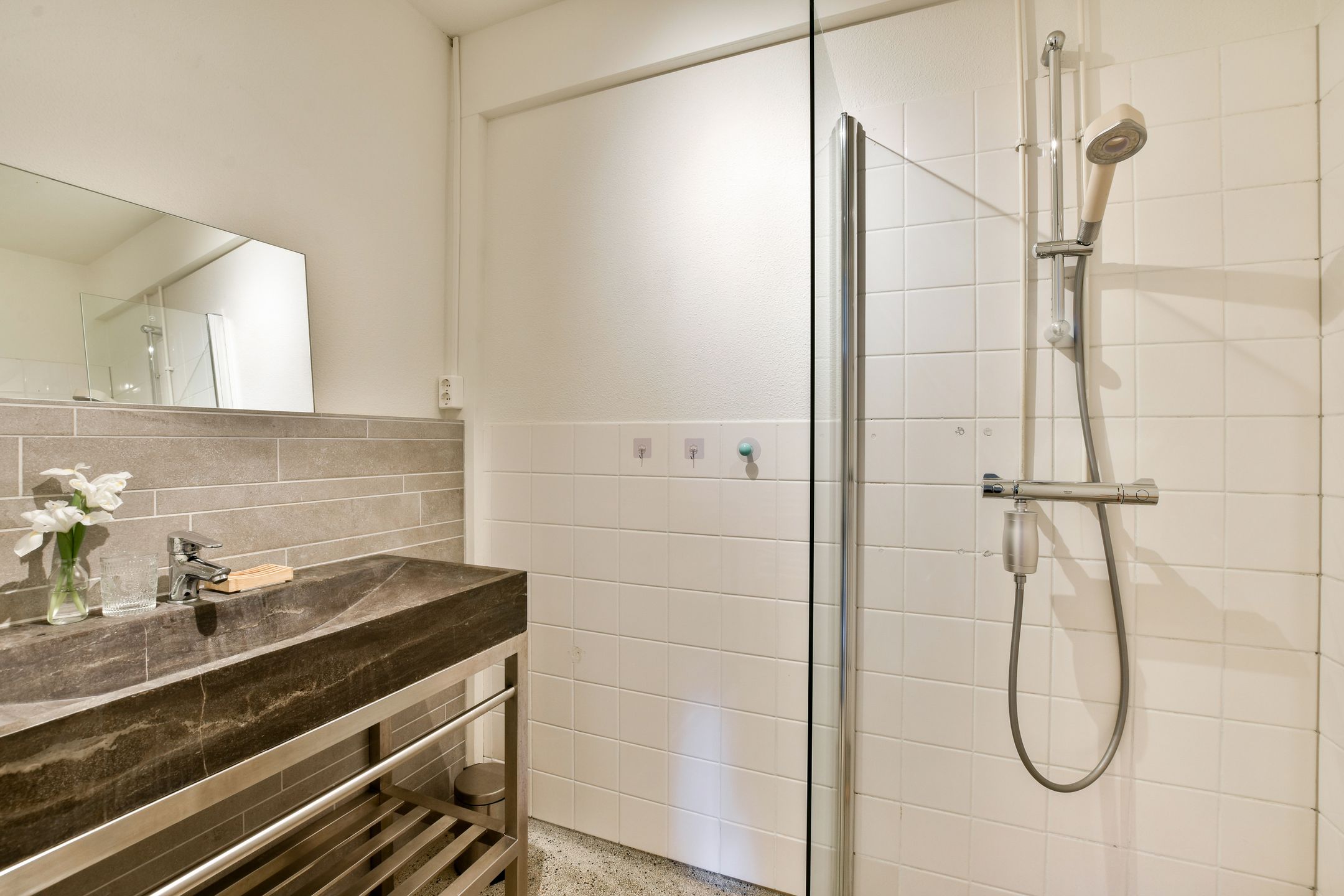 Photo 21 of Pieter Nieuwlandstraat 18-A