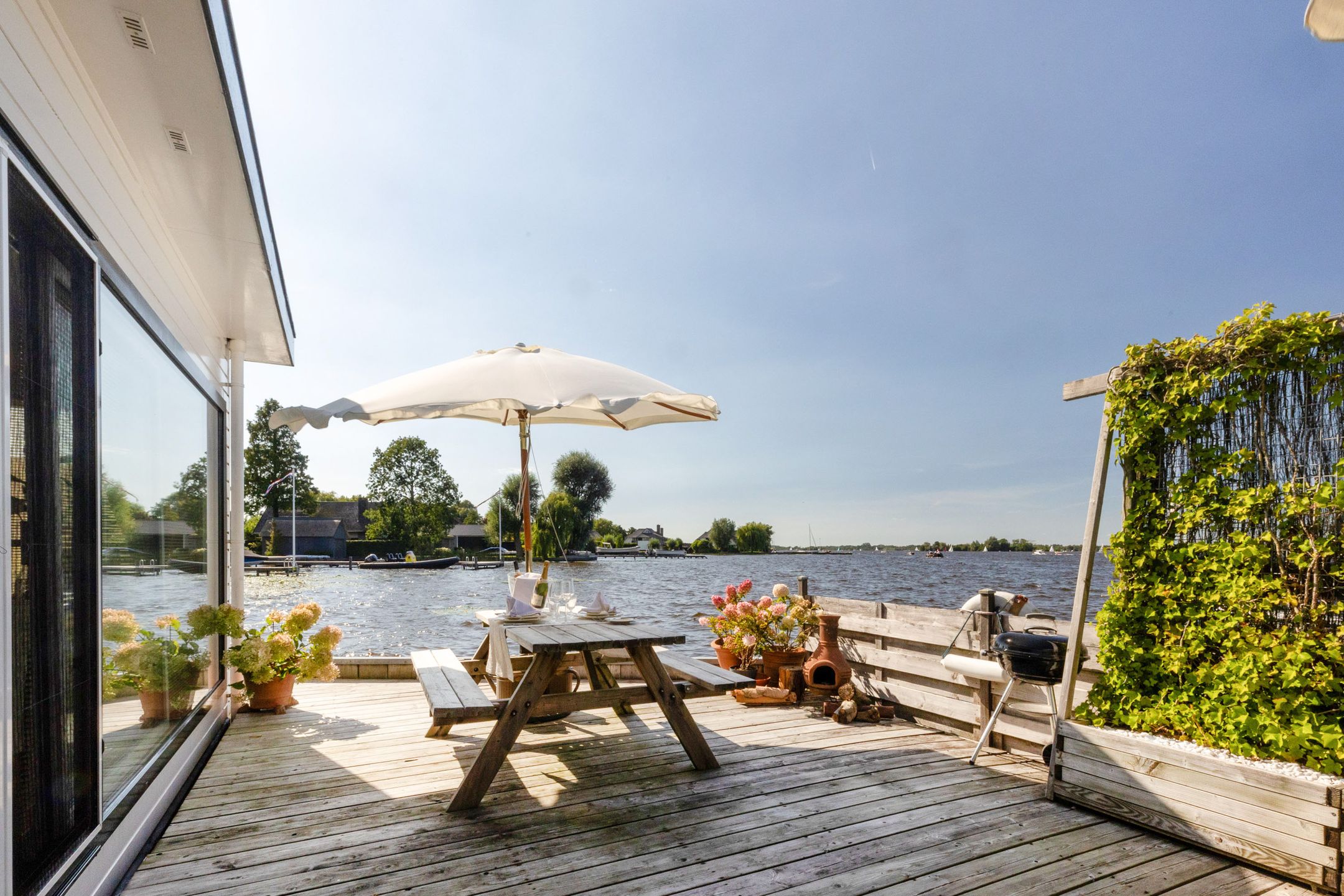 Foto 30 van Nieuw-Loosdrechtsedijk 270-AWS04