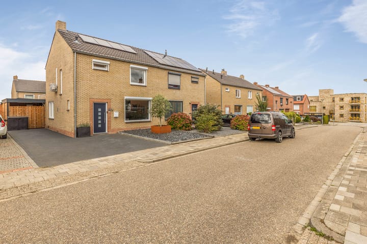 Foto 6 van Burgemeester Muijtersstraat 13