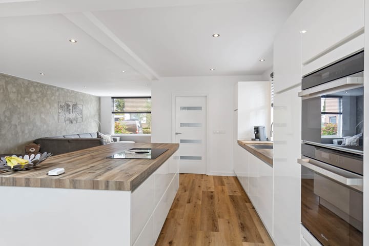 Foto 21 van Burgemeester Muijtersstraat 13