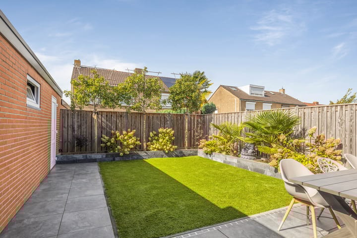 Foto 29 van Burgemeester Muijtersstraat 13