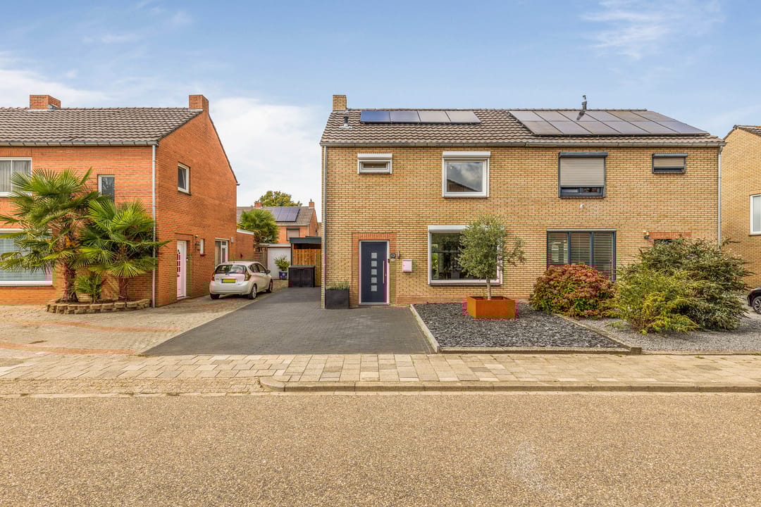 Foto 41 van Burgemeester Muijtersstraat 13