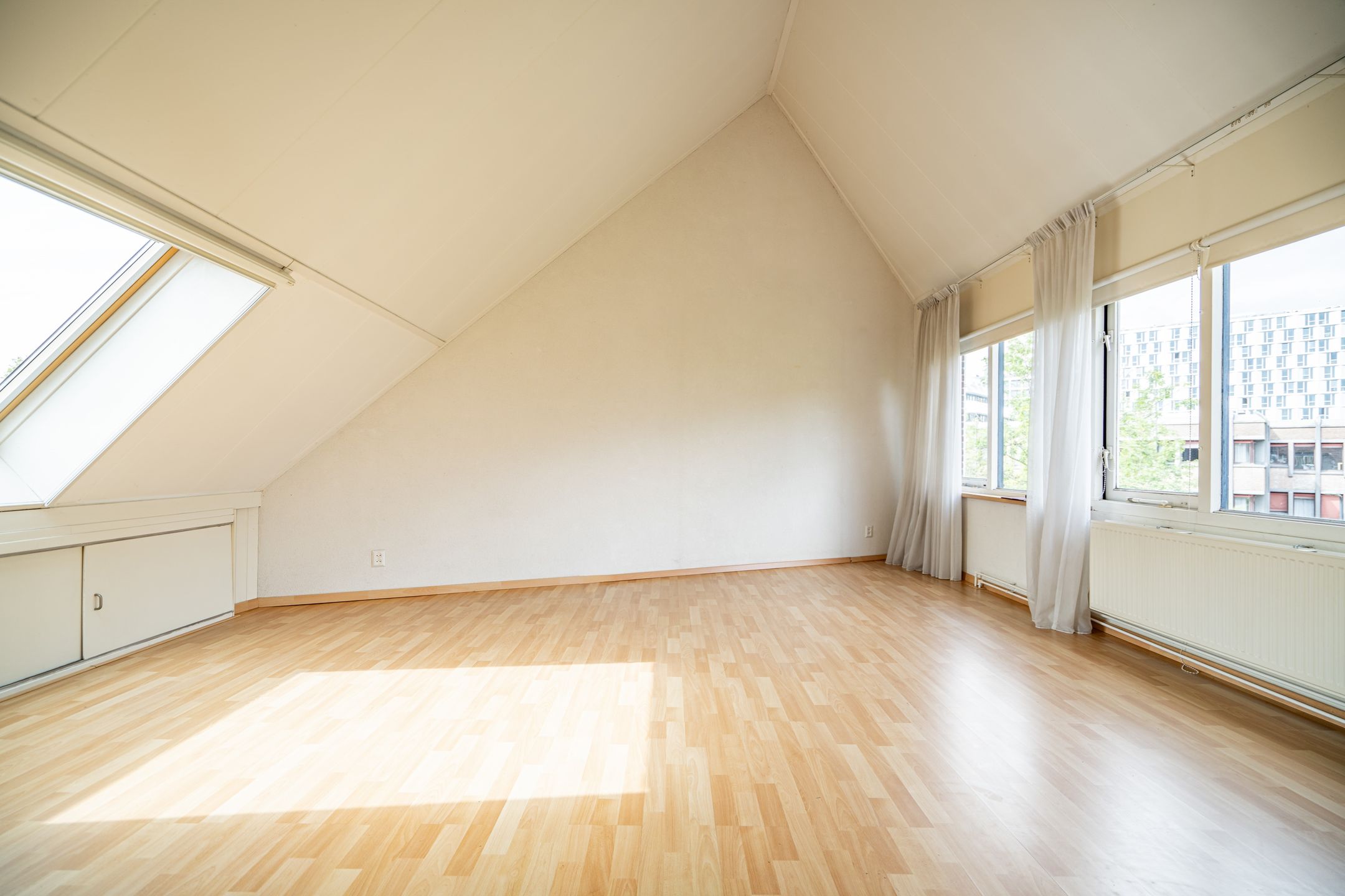 Foto 30 van Van Ravelingenstraat 12