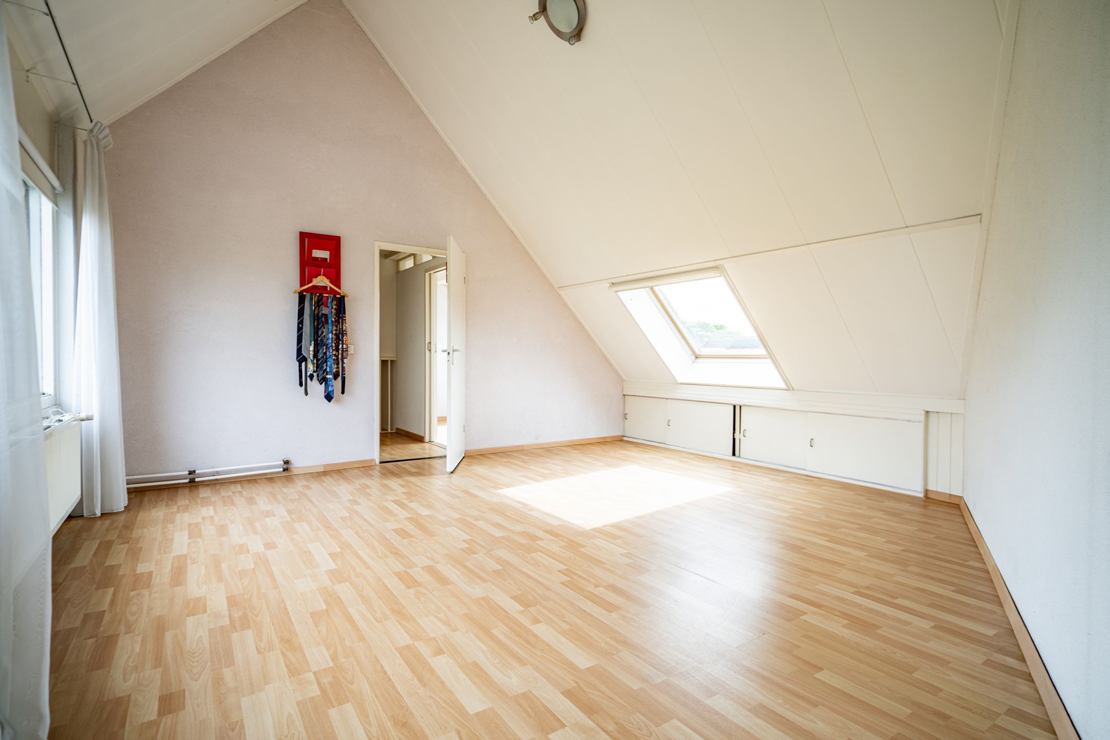 Foto 33 van Van Ravelingenstraat 12