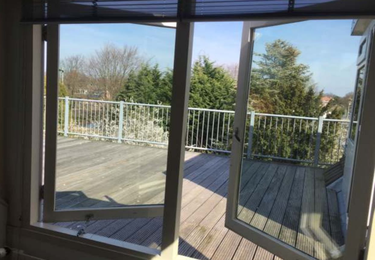 View photo 5 of Oosteinde 237