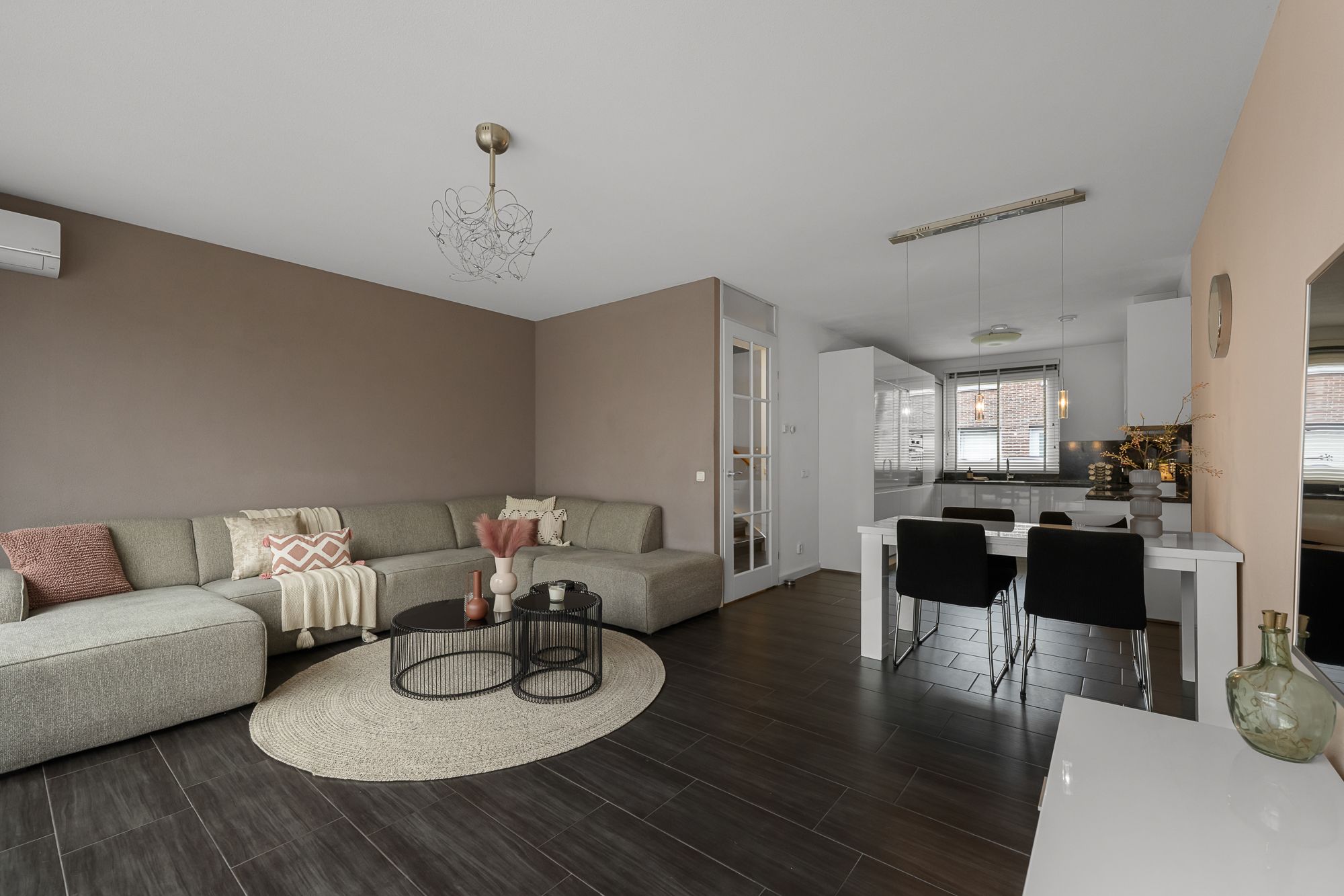 Foto 3 van Nevenspoor 15