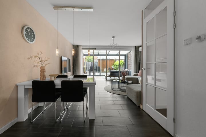 Foto 7 van Nevenspoor 15