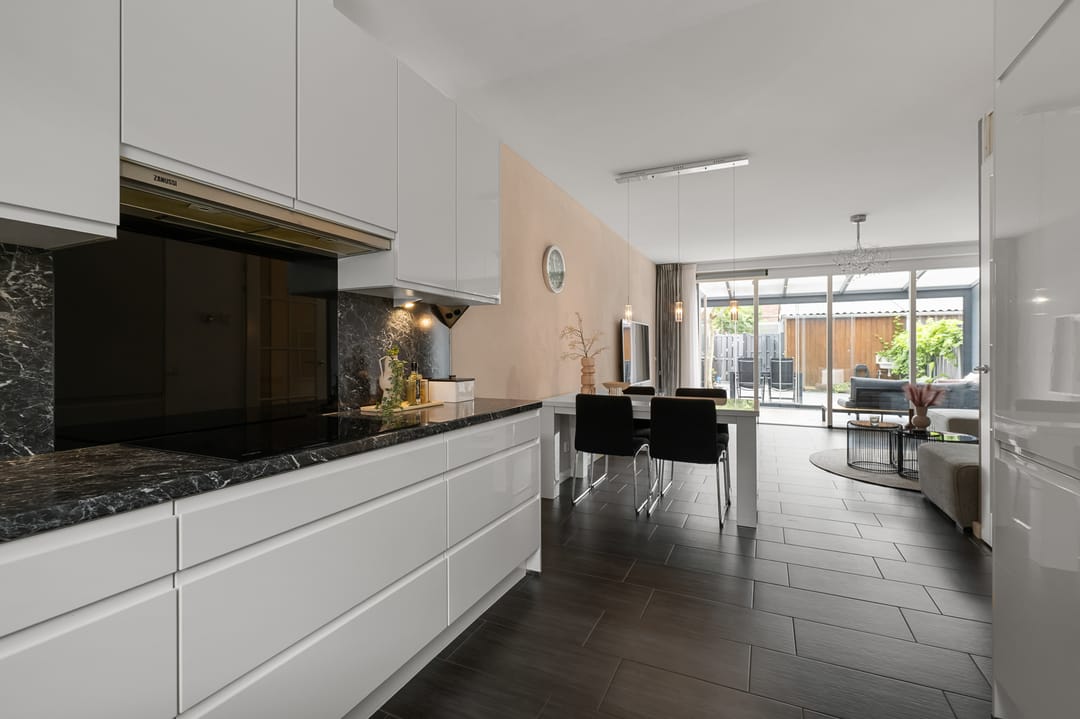 Foto 8 van Nevenspoor 15