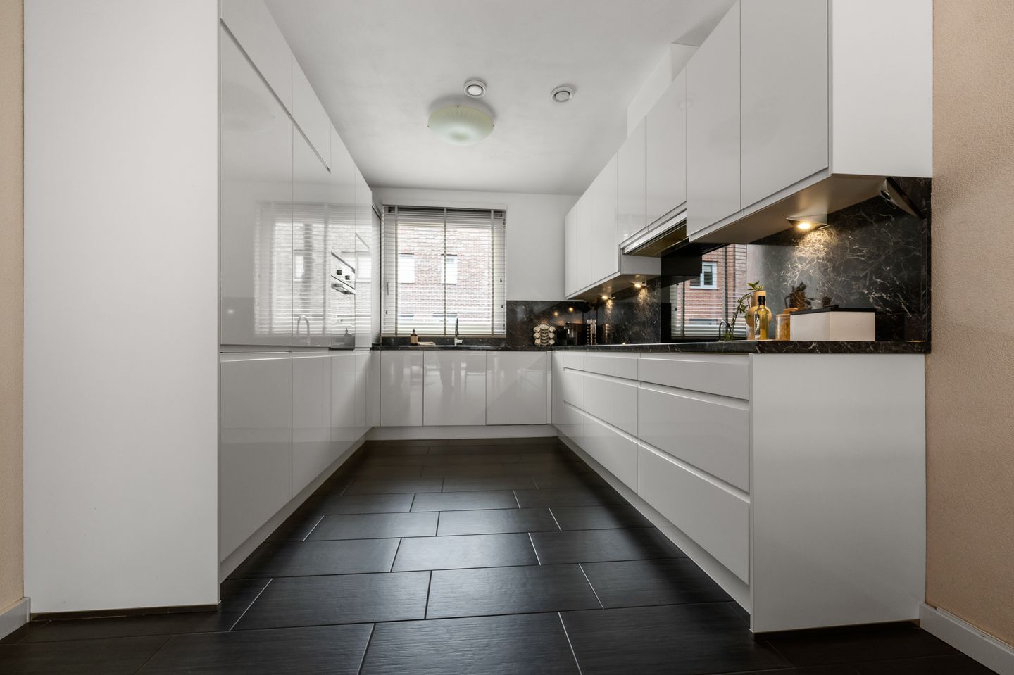 Foto 10 van Nevenspoor 15