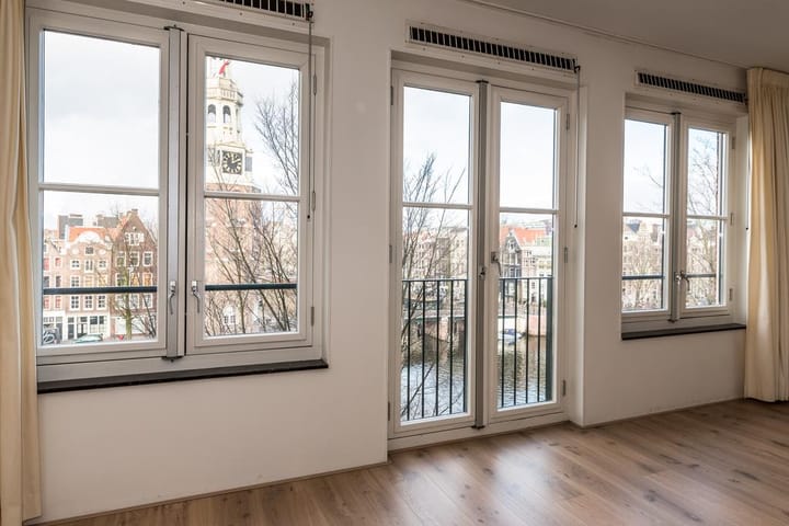 Photo 6 of Oudeschans 7-C