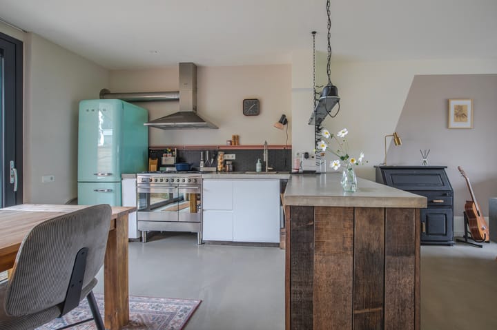 Foto 15 van Van der Hoevensstraat 94