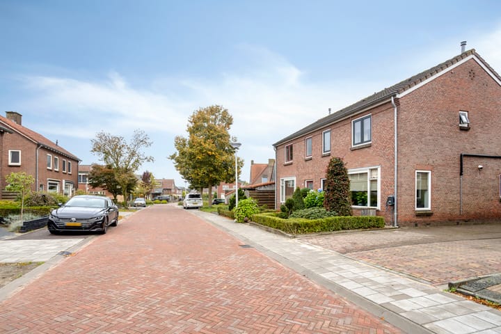 Foto 57 van Beatrixstraat 3