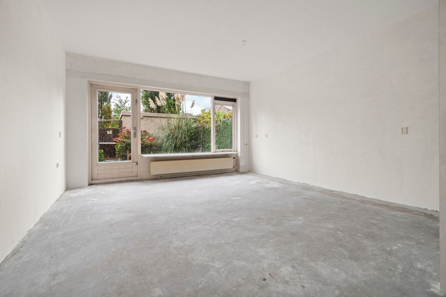 Photo 4 of Floraweg 16