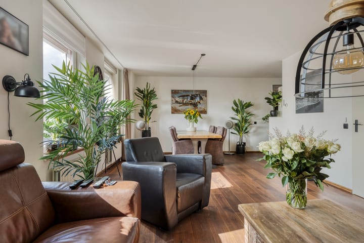 Foto 16 van Lage Rijndijk 15-F