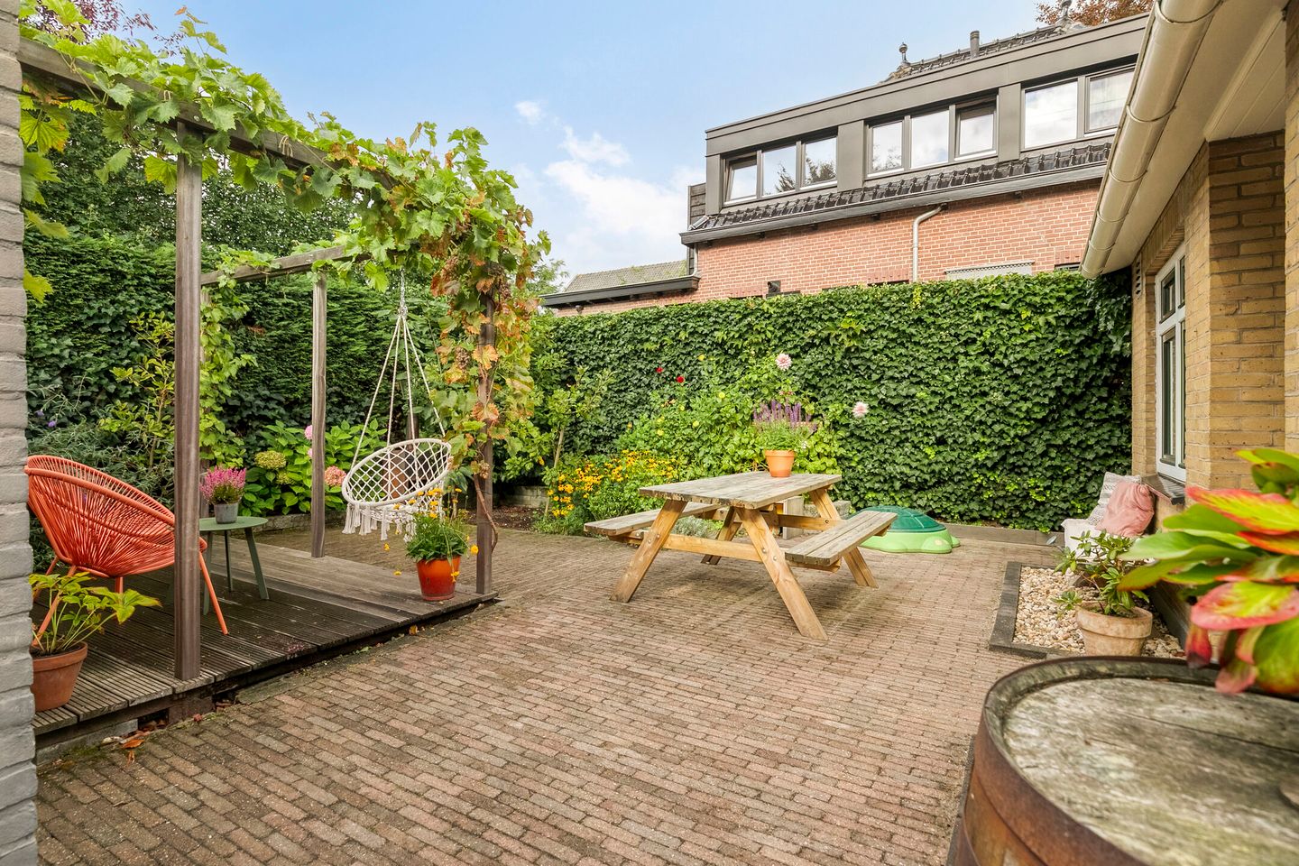 Foto 25 van Damweg 10