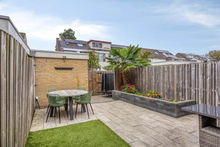 Photo 5 of Lucretia van Merkenlaan 64