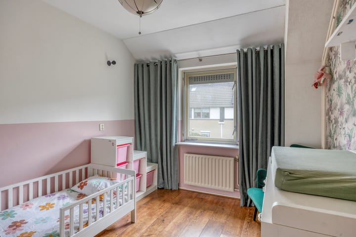 Photo 20 of Lucretia van Merkenlaan 64