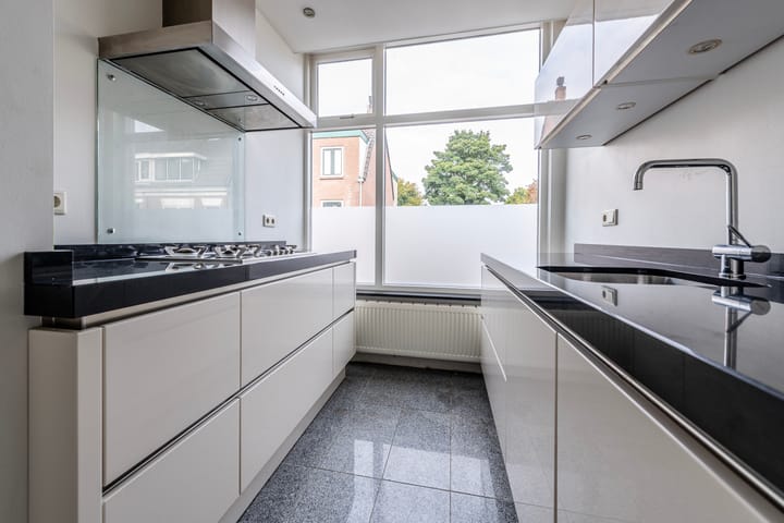 Photo 11 of Hortensialaan 8