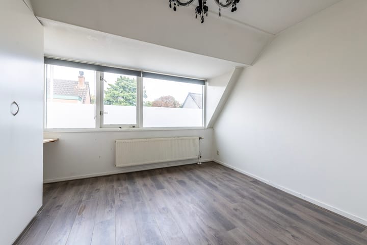 Photo 15 of Hortensialaan 8