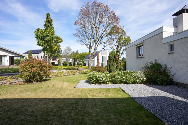 Foto 33 van Debijestraat 13