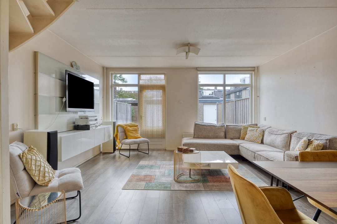 Foto 2 van Van der Burghstraat 10