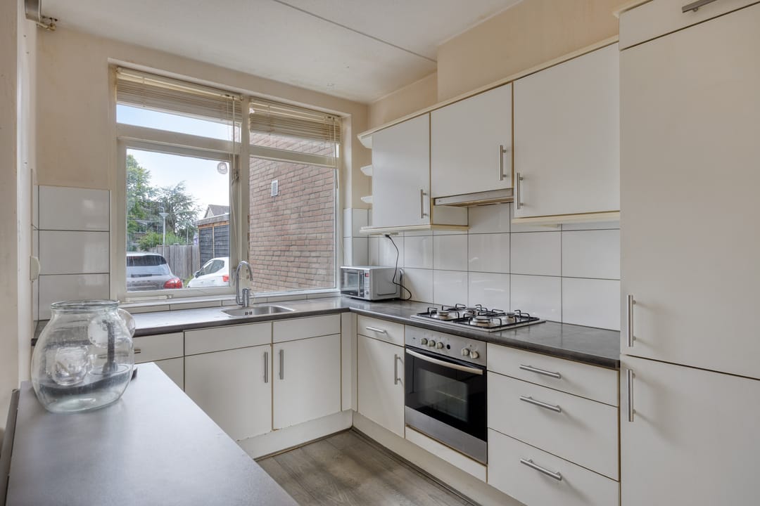 Foto 13 van Van der Burghstraat 10