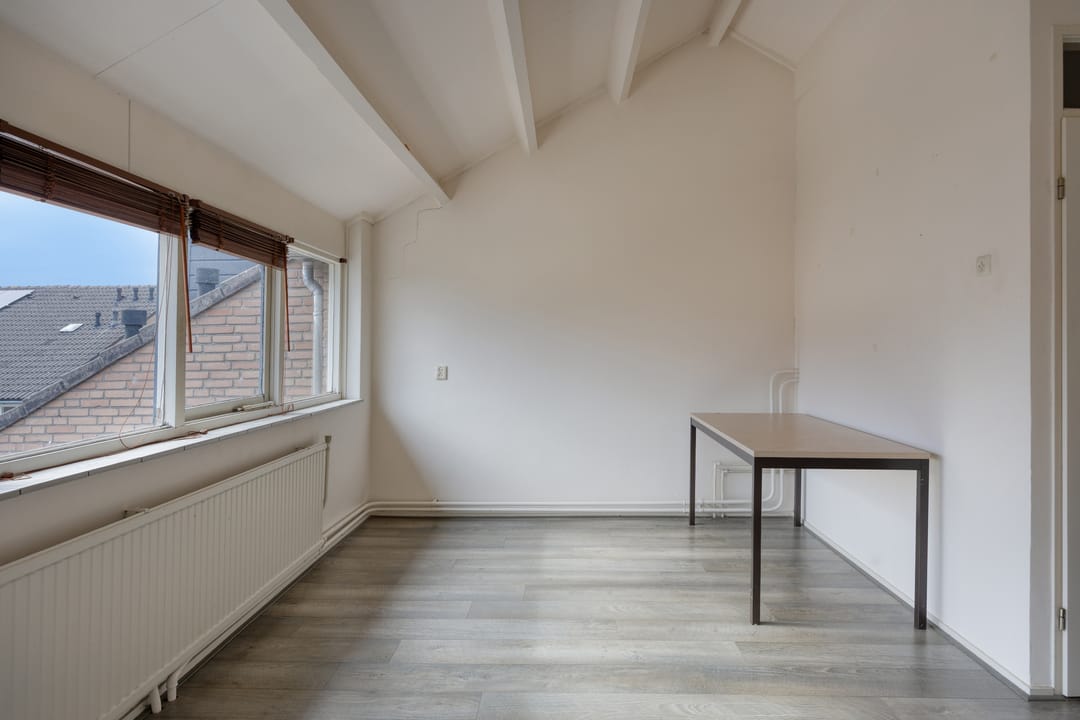 Foto 28 van Van der Burghstraat 10