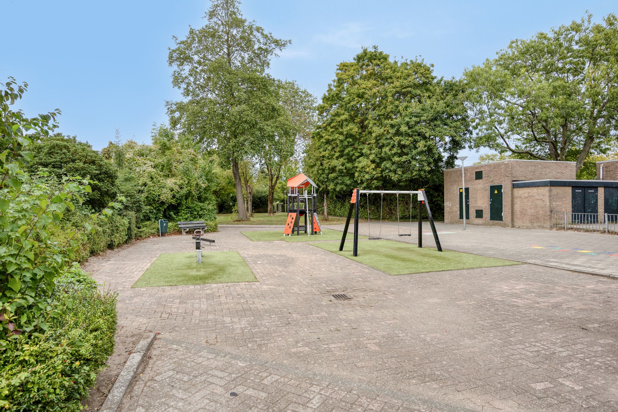 Foto 36 van Van der Burghstraat 10