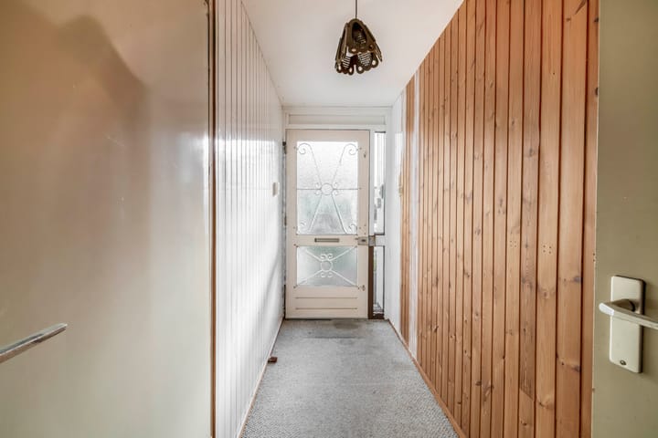 Photo 11 of Roerdompstraat 53