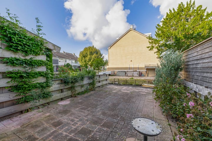 Photo 15 of Roerdompstraat 53