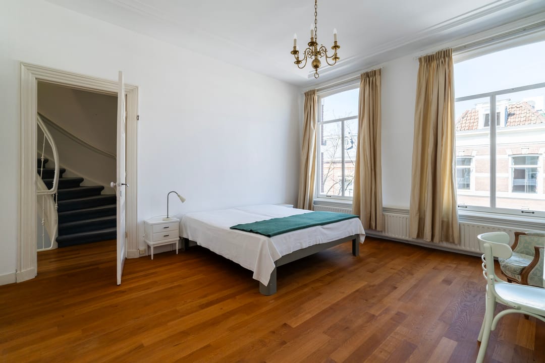 Foto 38 van Riouwstraat 19