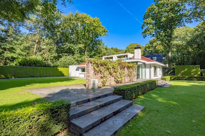 Photo 47 of Vossenlaan 33