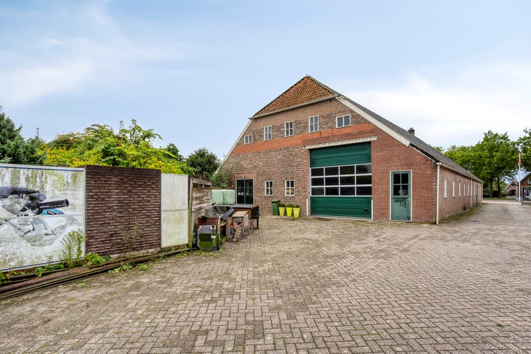 Photo 31 of Schoolstraat 146