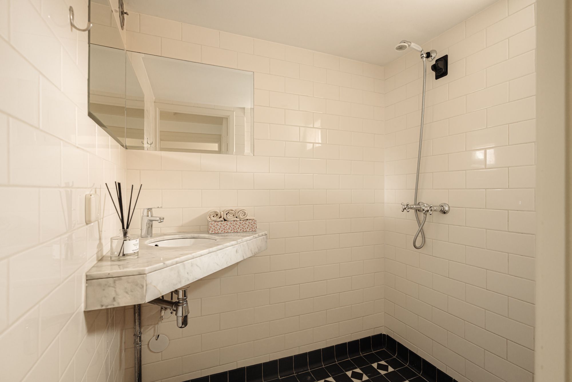 Foto 30 van Egelantiersgracht 103