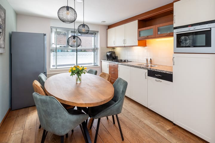 Foto 2 van Boterbloem 28