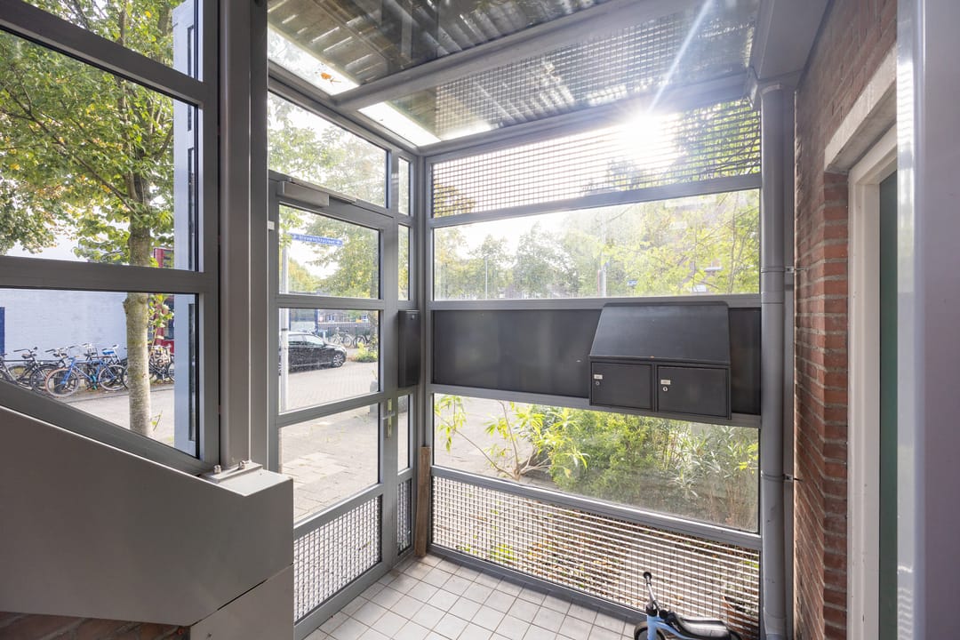 Photo 28 of Nieuwlichtstraat 42