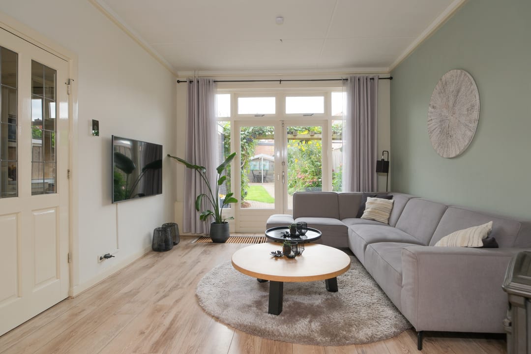 Photo 7 of Louisestraat 21