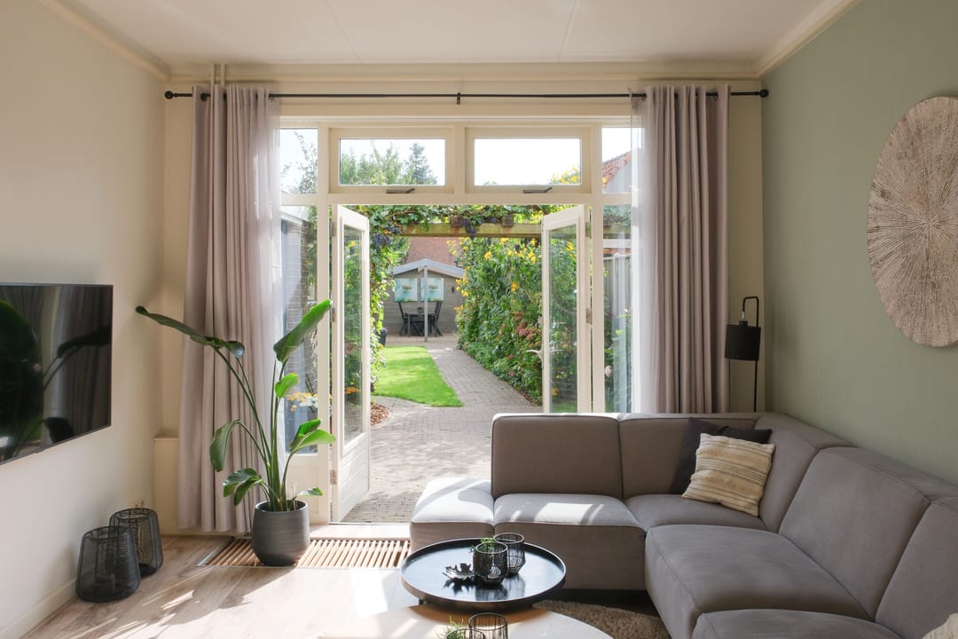 Photo 8 of Louisestraat 21