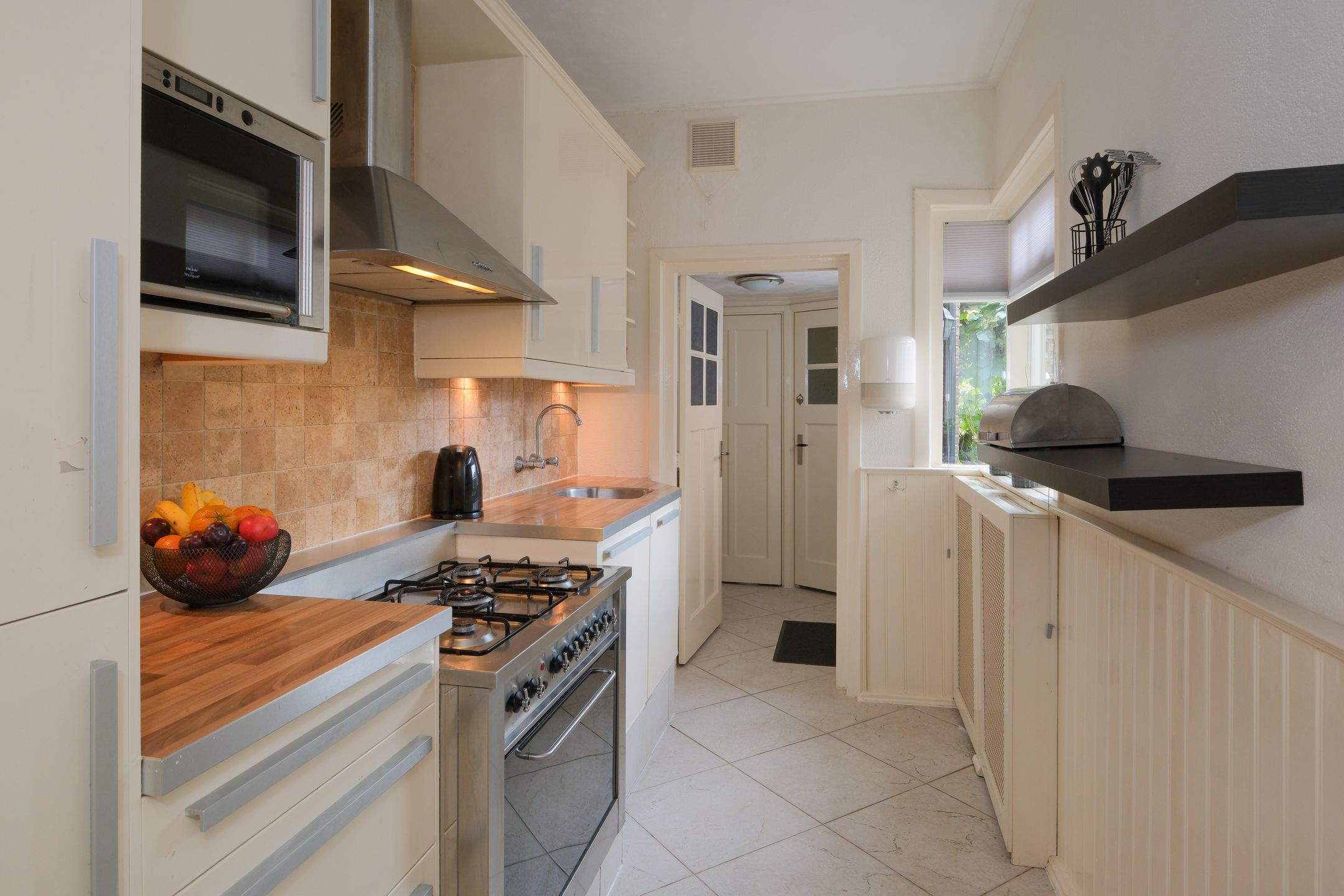 Photo 12 of Louisestraat 21