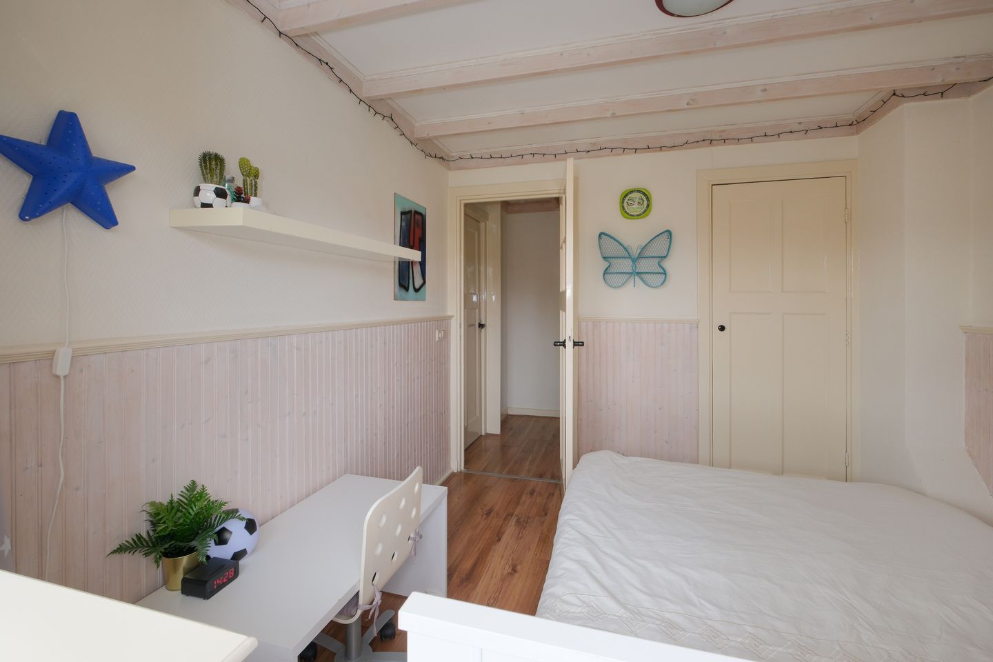 Photo 20 of Louisestraat 21