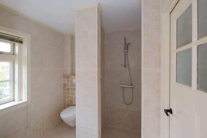 Foto 22 van Louisestraat 21