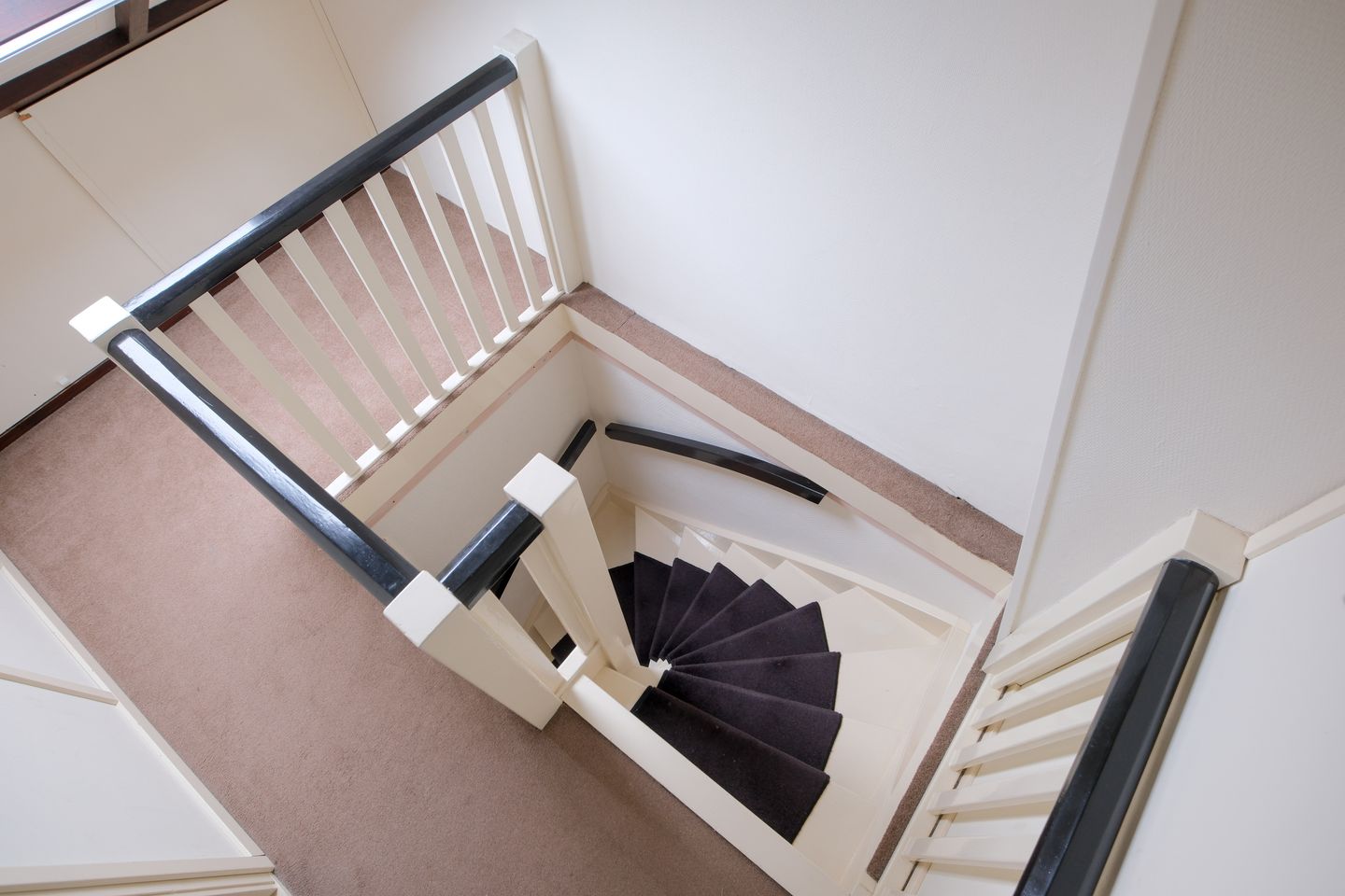 Photo 25 of Louisestraat 21