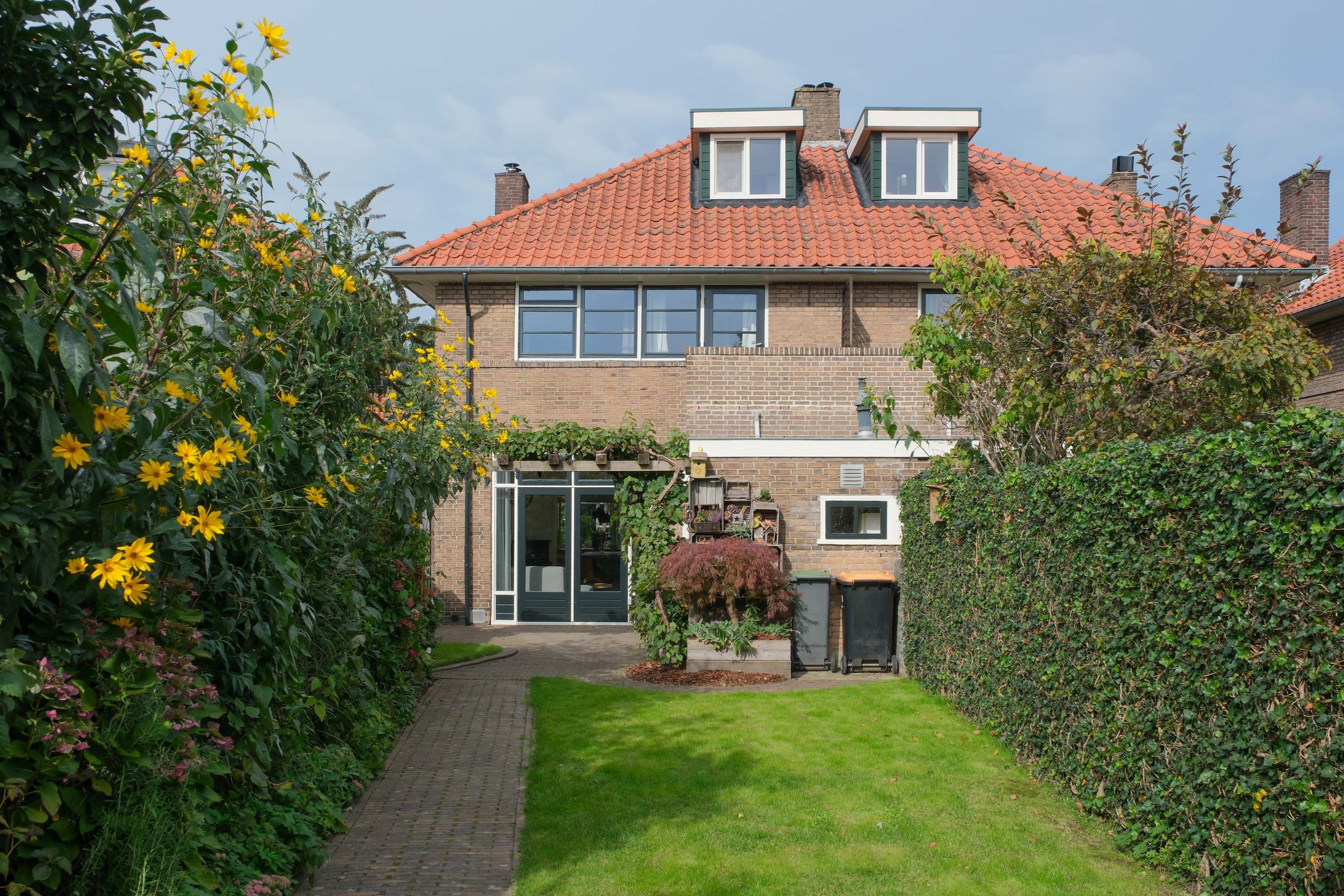 Photo 42 of Louisestraat 21