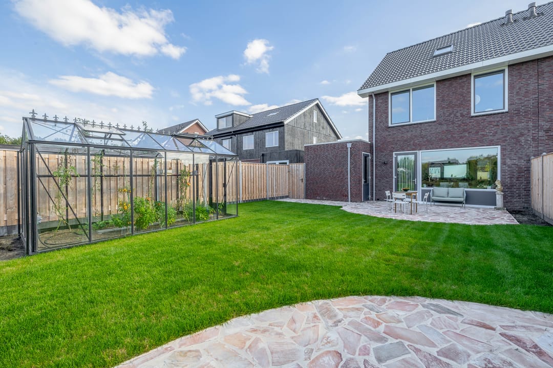 Photo 38 of De Viermaster 29