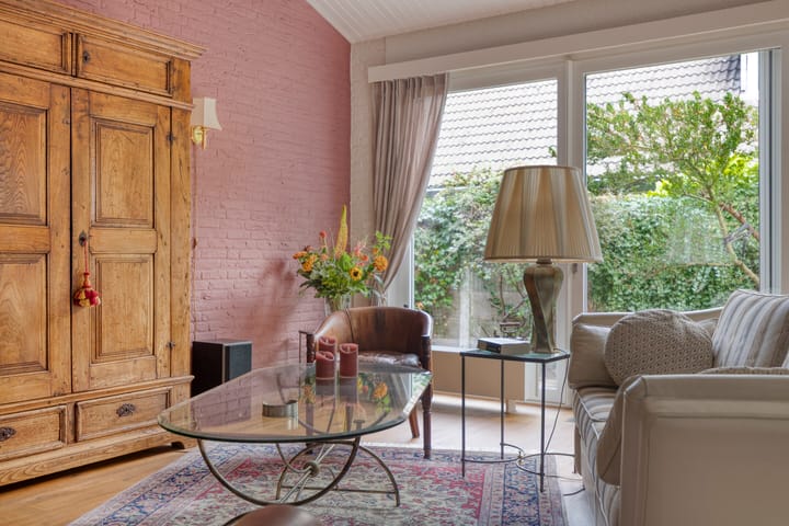 Foto 10 van Weth. Van der Veldenweg 9