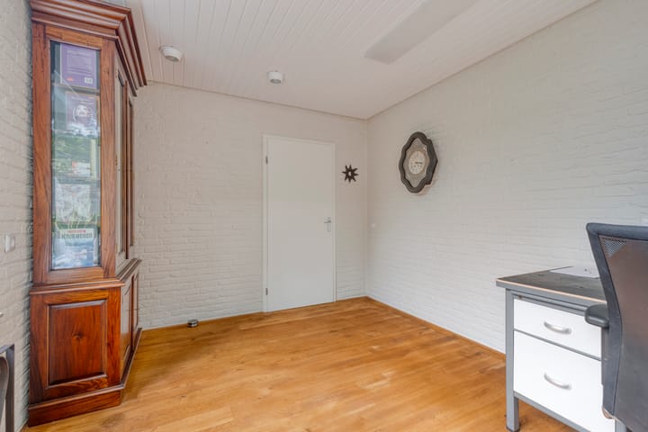 Foto 17 van Weth. Van der Veldenweg 9