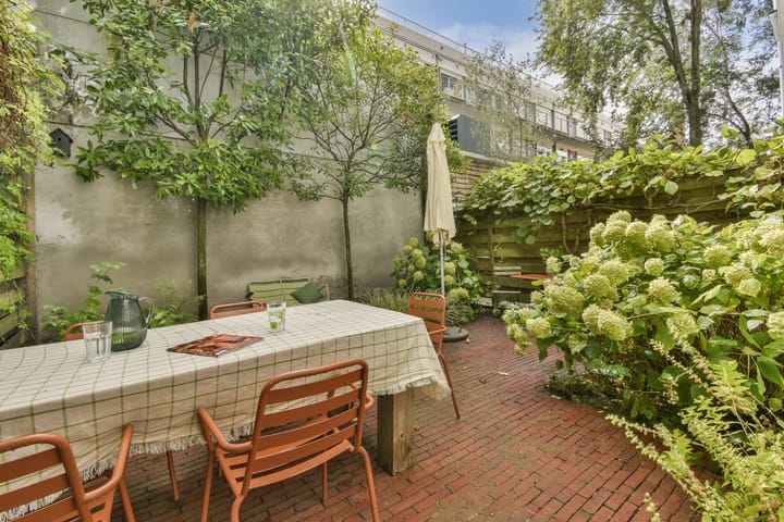 Photo 10 of Govert Flinckstraat 112-A