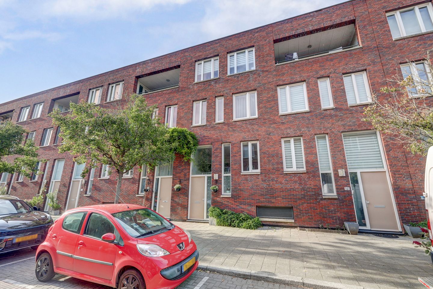 Photo 1 of Mathenesserstraat 163