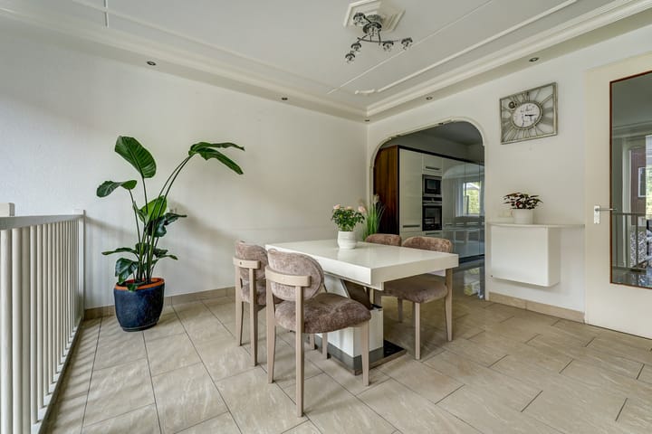 Photo 7 of Mathenesserstraat 163