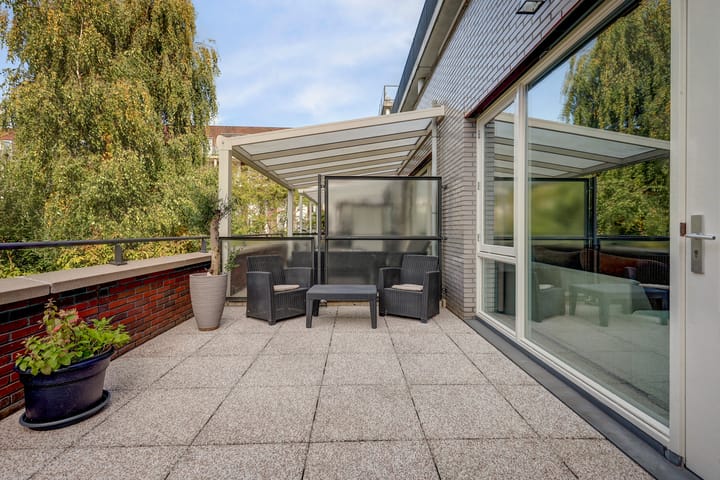 Photo 10 of Mathenesserstraat 163